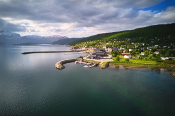 Sjøvegan from the point of Elvelund.