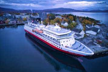 Finnsnes - Hurtigrututen Otto Sverdrup - Autumn