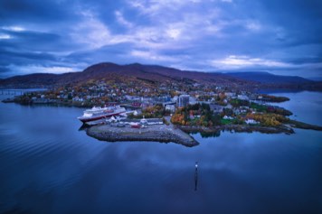 Finnsnes - Hurtigrututen Otto Sverdrup - Autumn