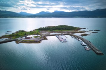 Brøstadbotn view Dyrøya.