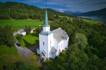 Dyrøya Church.