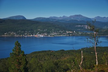 Sagfjorden utsikt mot Sjøvegan